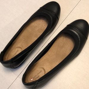Clark’s Neenah Garden Black Leather shoes, size 9